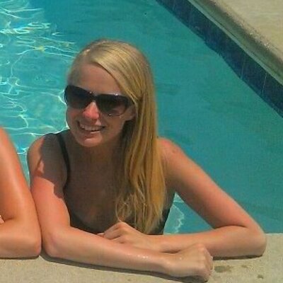 Profile Picture of Jessica Stroupe (@StroupeALoop) on Twitter