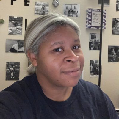 Profile Picture of Lucretia James (@LucretiaDJames) on Twitter