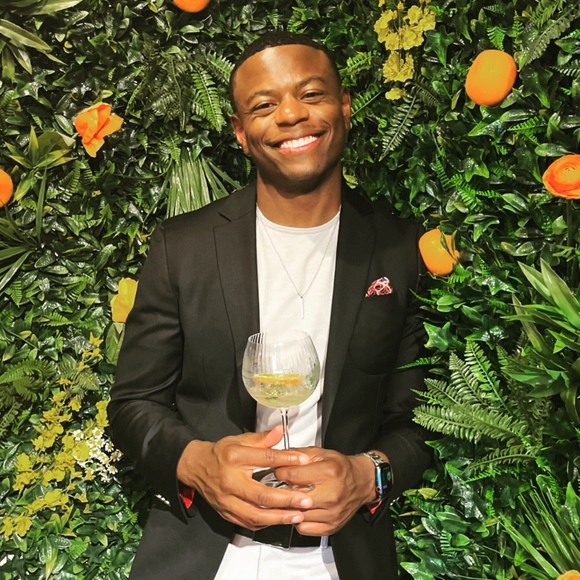 Profile Picture of Phillip Wallace (@philsells88) on Poshmark