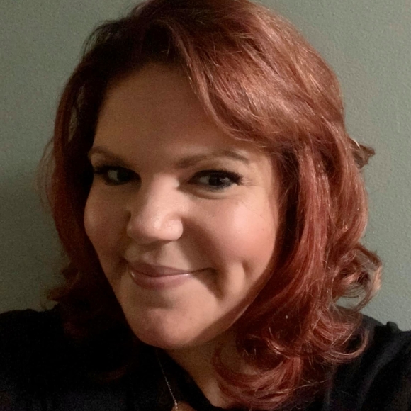 Profile Picture of Tricia Badovick (@triciaamitchell) on Poshmark