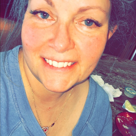 Profile Picture of Dorcas Crosthwait (@dacgdc) on Poshmark