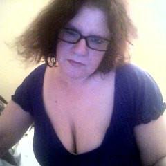 Profile Picture of Robin Doe (@snuggle72) on Twitter