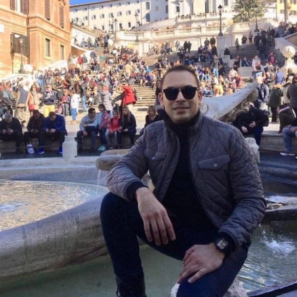 Profile Picture of Jose Roque bueso (@rurob81) on Poshmark