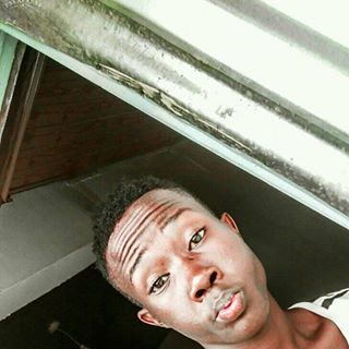 Profile Picture of Byron Bazil (Mãkïñöñ sprïñçlêr) (@byron.bazil) on Facebook