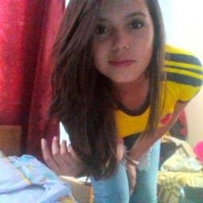 Profile Picture of Laura Acevedo (@_lauraacevedo) on Twitter