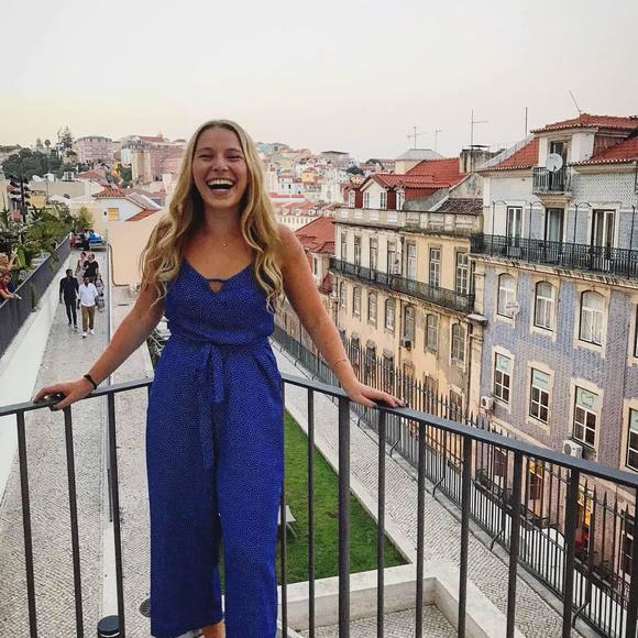 Profile Picture of Chelsea Dankner (@cheldanks) on Poshmark