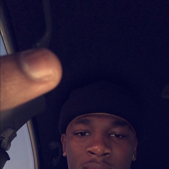 Profile Picture of Jonah Coleman (@jonahcoleman321) on Poshmark