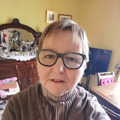 Profile Picture of Fiona Moore (@FionaOSullMoore) on Twitter