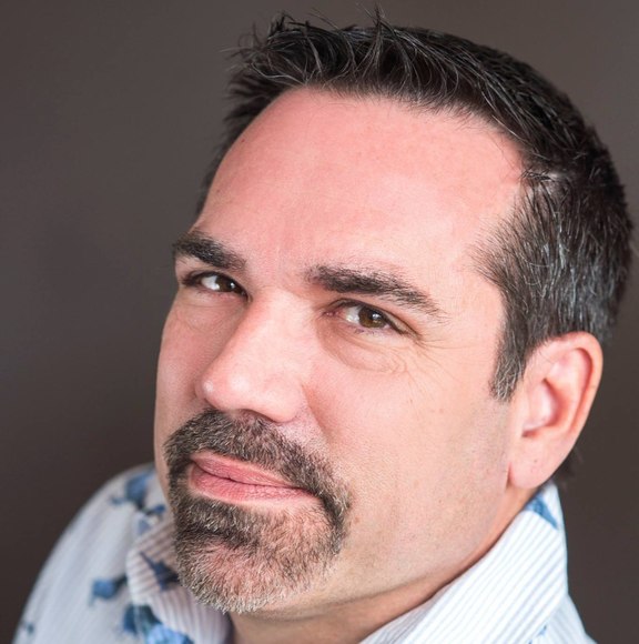 Profile Picture of Bert Larence (@bertlnm) on Poshmark