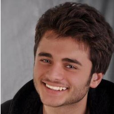 Profile Picture of Hossein Yazdani (@hosseinyazdani2) on Twitter