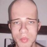 Profile Picture of derrek (@duhhrek) on Instagram