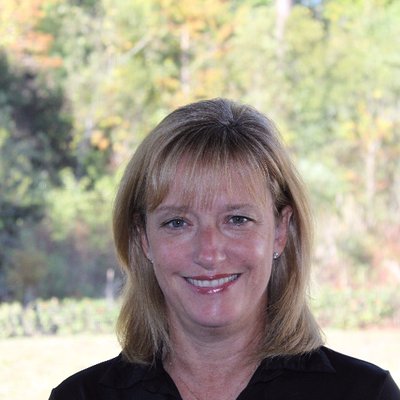 Profile Picture of Ann Glaze (@glazeAnnh) on Twitter