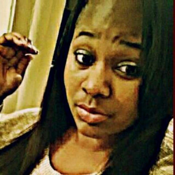 Profile Picture of Lisa Hurdle (@lisa1993) on Poshmark
