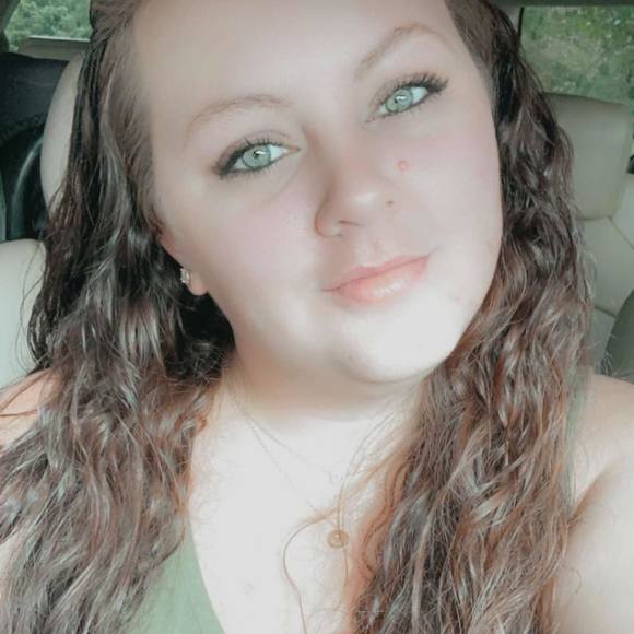 Profile Picture of Alyssa Jarrells (@lyssababy93) on Poshmark