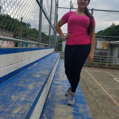 Profile Picture of Julissa Cuellar (@Cuellar2Julissa) on Twitter