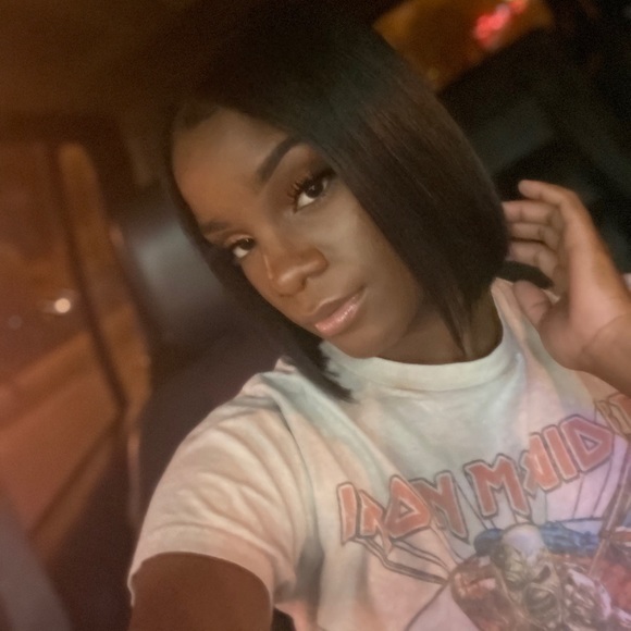 Profile Picture of Nevaeh Pryer (@nevaehpryer) on Poshmark