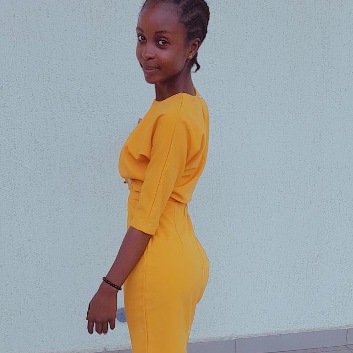 Profile Picture of Julia Bong (@julia.bong57) on Tiktok