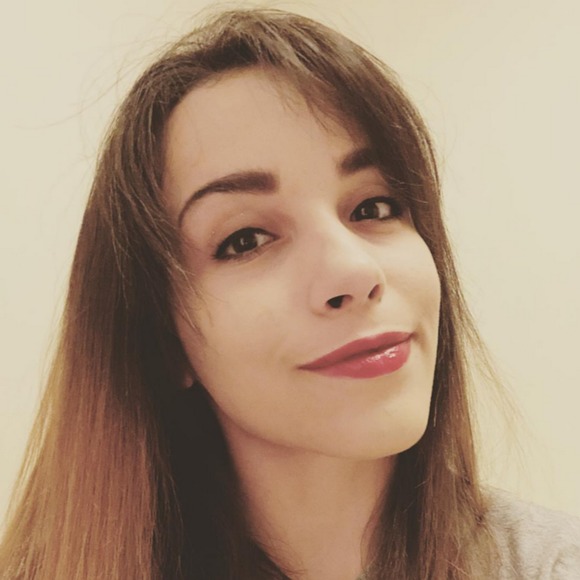 Profile Picture of Alexa Ferguson (@midnightjava) on Poshmark