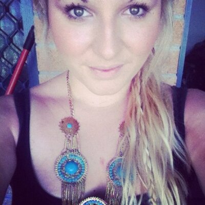 Profile Picture of Lucy Avison (@lucyavi27) on Twitter