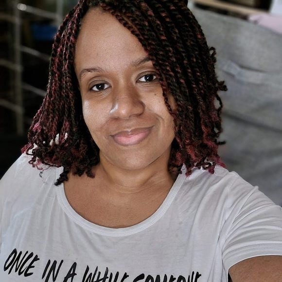 Profile Picture of Reniselovinalaysha Williams (@renisedi) on Poshmark