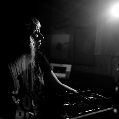 Profile Picture of Gemma Arnott (@DJGemmaArnott) on Twitter