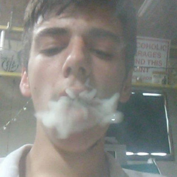 Profile Picture of James Markiewicz (@james200119) on Poshmark