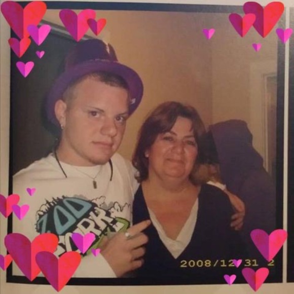 Profile Picture of Michele Kuehner (@michelekuehner) on Poshmark