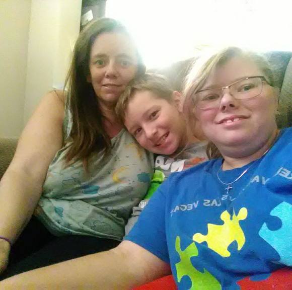 Profile Picture of Dawn Carter (@dawncarter412) on Poshmark