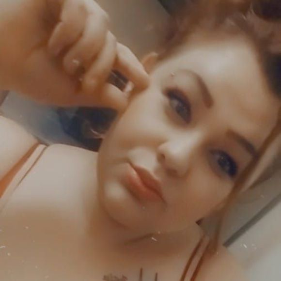 Profile Picture of Makayla Mewes (@m_mewes) on Poshmark