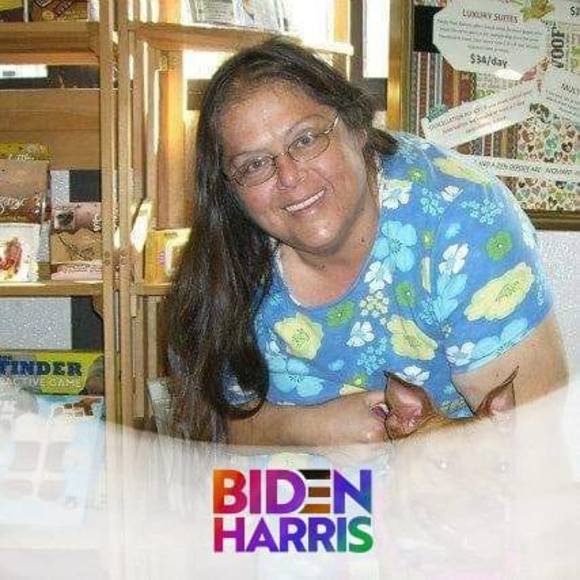 Profile Picture of Tina Shoeman (@rain555) on Poshmark