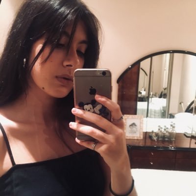 Profile Picture of Clara Calvo (@clarac29) on Twitter