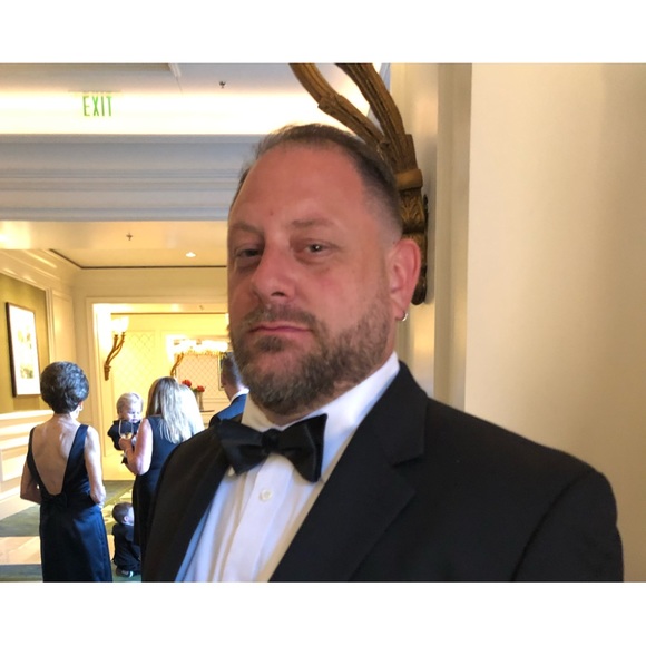 Profile Picture of Tony Biggs (@a_bassolino) on Poshmark