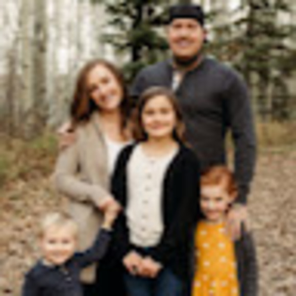 Kayla Wakeling - Poshmark Profile Picture of Kayla Wakeling (@kaylawakeling) on Poshmark