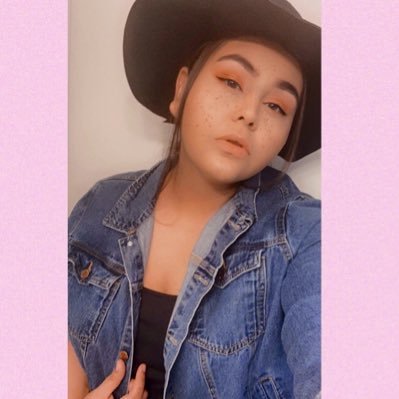 Profile Picture of Mrs. Jordan Solis 💍❤️ (@jordan_thomas96) on Twitter