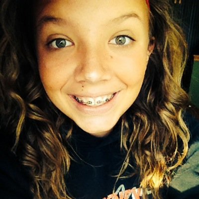 Profile Picture of Whit Schwindenhammer (@whitneyschwind1) on Twitter