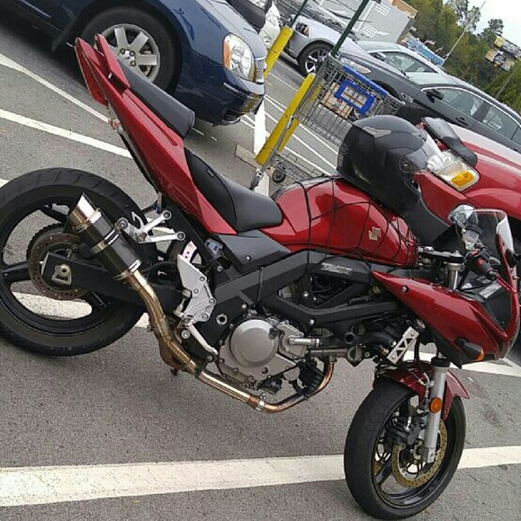 Profile Picture of Julian Harney (@julian6491) on Poshmark