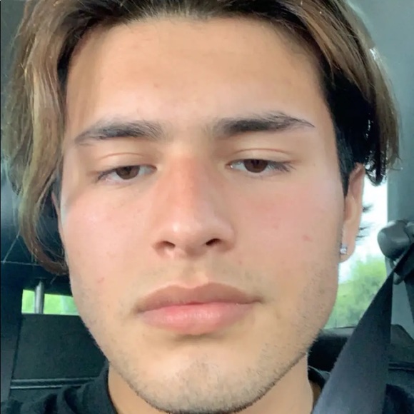 Profile Picture of Jake Batcheller (@jakebatch) on Poshmark