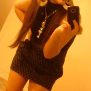 Profile Picture of Janet Hardy (@datgurluwant2bewit) on Myspace