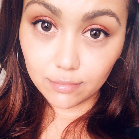 Profile Picture of Claribel Tiru (@ctiru001) on Poshmark