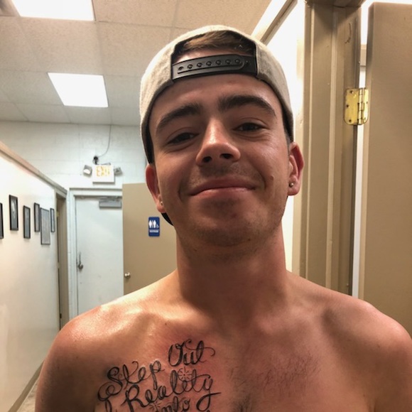 Profile Picture of Alex Lipski (@alexlipski) on Poshmark