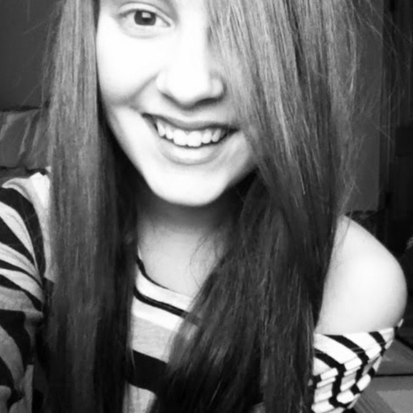 Profile Picture of Clayton Anderson (@dakotadevinne) on Poshmark