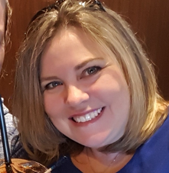 Profile Picture of Stacy Howson (@howson) on Poshmark