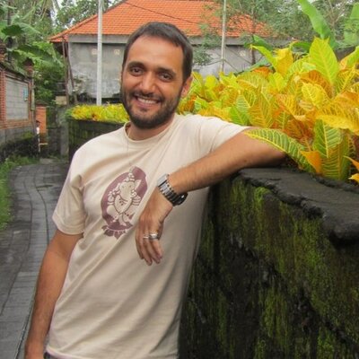 Profile Picture of Peter Assimakopoulos (@pdadcdptheatre) on Twitter
