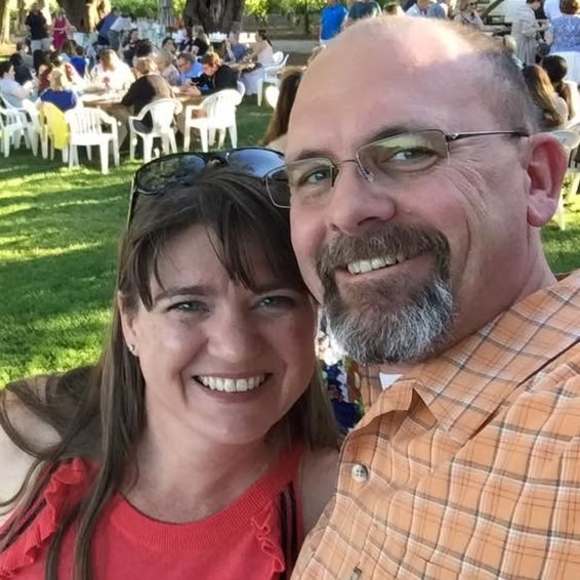 Profile Picture of Victoria Colgin (@vtreasurehunter) on Poshmark