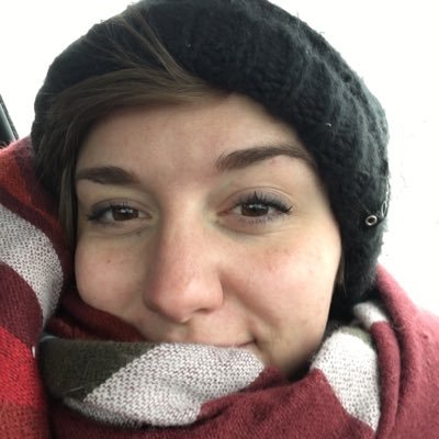 Profile Picture of Leah Schneider (@leahlizabethwho) on Twitter