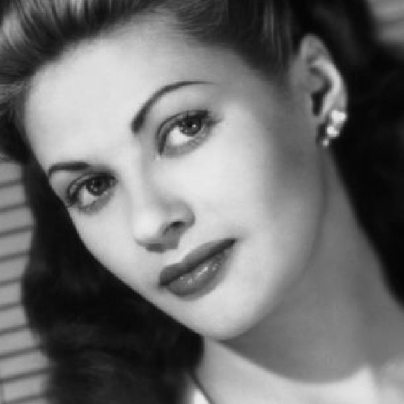 Profile Picture of Chet Faker (@chelsmen) on Poshmark