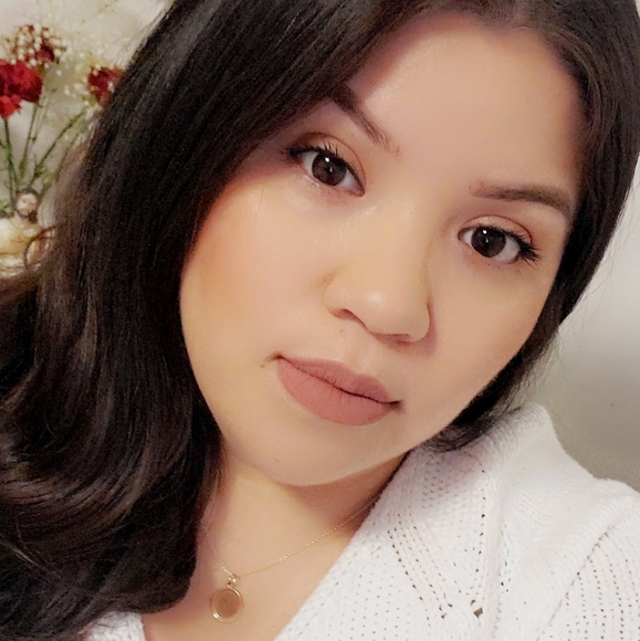 Profile Picture of Sandra Toscano (@ardnast09) on Poshmark