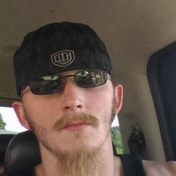 Profile Picture of Kyle Park (@kylepark579) on Poshmark