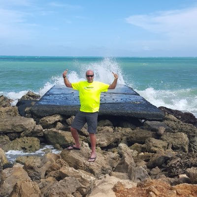 Profile Picture of Jeff Greenwald (@JeffGreenwald2) on Twitter