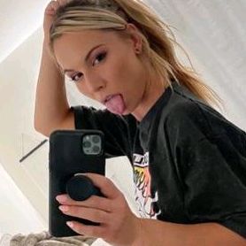 Profile Picture of sherry hook (@sherry.hook) on Tiktok